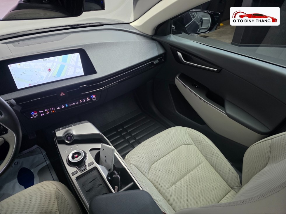기아 EV6 롱 레인지 4WD 라이트