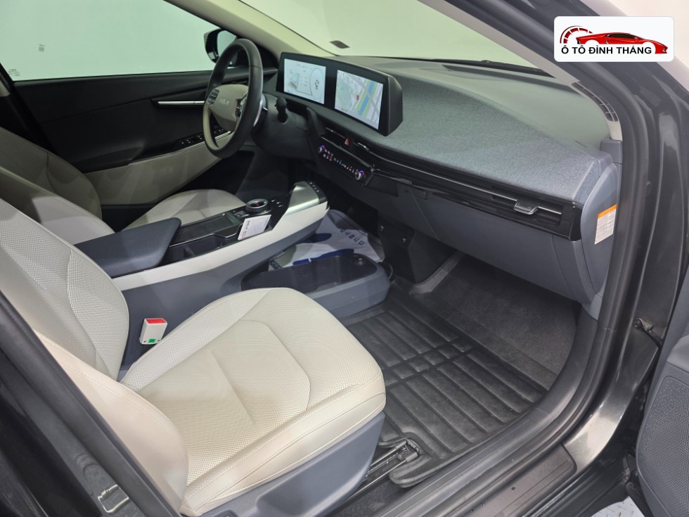 기아 EV6 롱 레인지 4WD 라이트